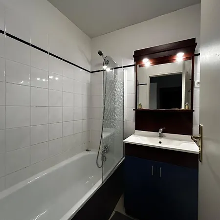 T3 Avec Piscine Et Wifi Près Des Thermes - Fr-1-541-149 * La Roche-Posay